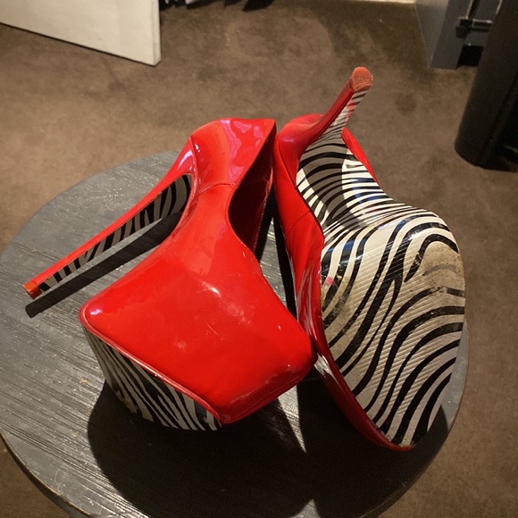 Alba - Picture 3 of 3